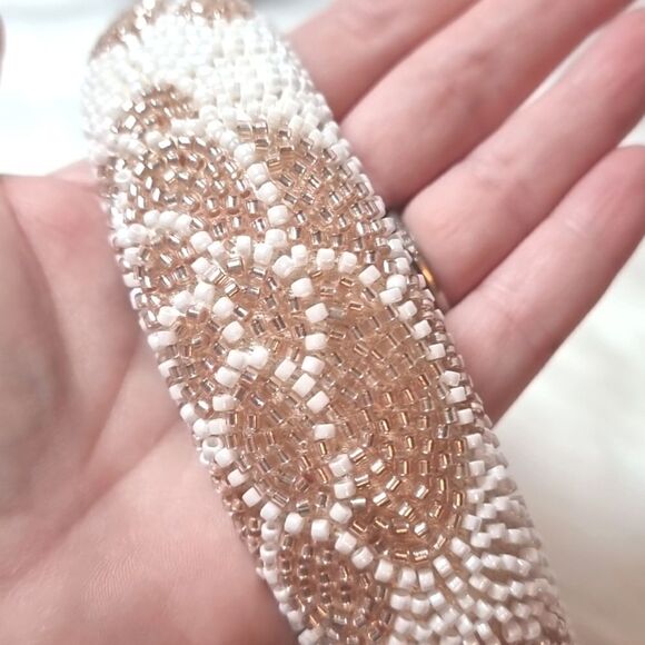 GOLDEN ROSE PATTERN JEWELED BEADED HEADBAND - Picture 6 of 10